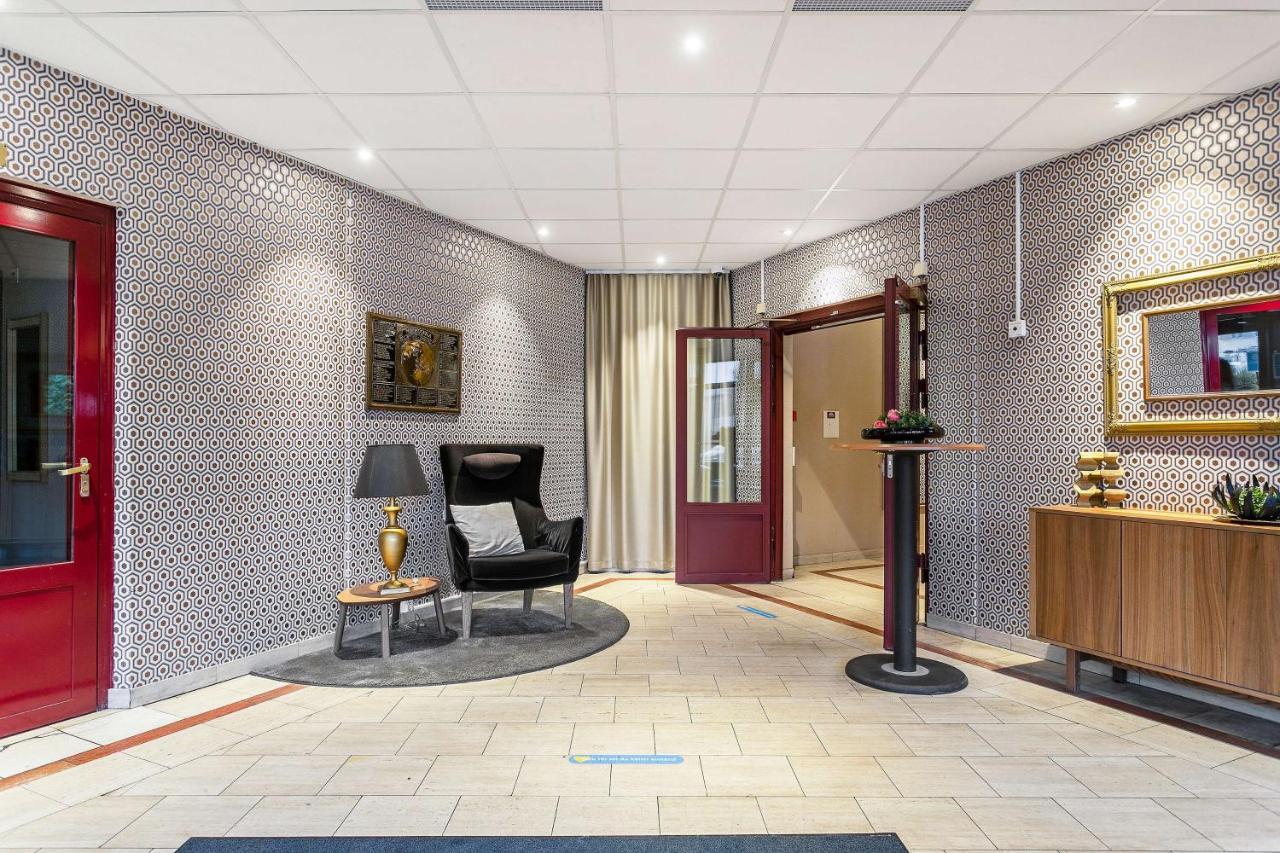 Western Ta Hotel 4*